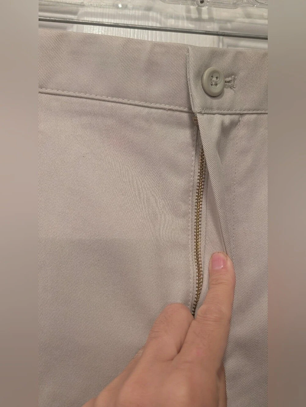 New Van Heusen Men 33x32 Slim Fit Flat Front Khaki Beige Chino Dress Pants Offic